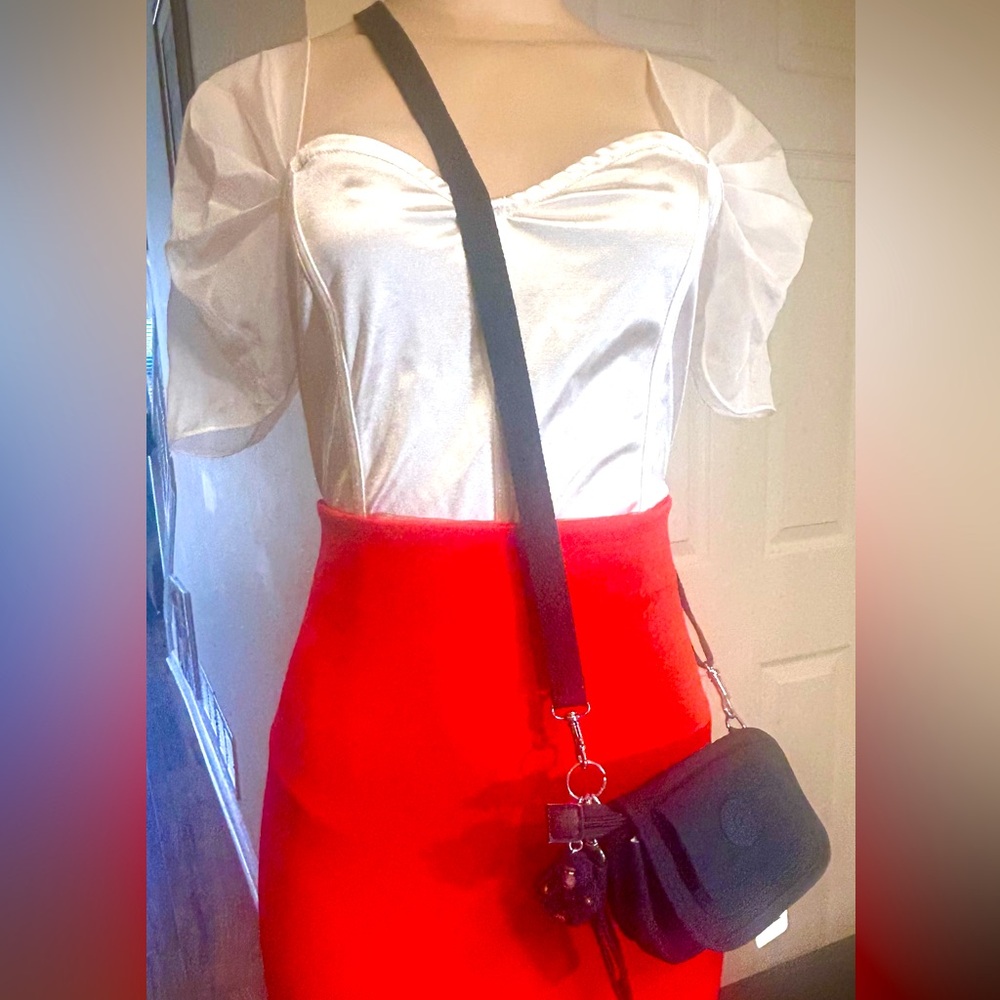 SALE•Kipling “Baby Gorilla 🦍” Vintage Crossbody-GUC